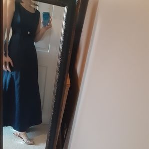 Navy Blue Prom Dress With a jeweled Bow